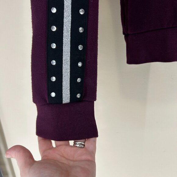 V.S.PINK Maroon Embroidered embellished zip up hoodie sweatshirt dog emblem Sz M - Picture 4 of 13